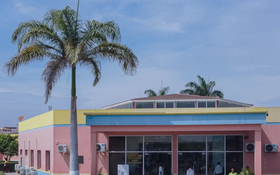 Centro de servicos empresariais para alvaras e operacao